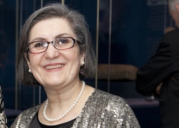 Vesta Sarkhosh Curtis